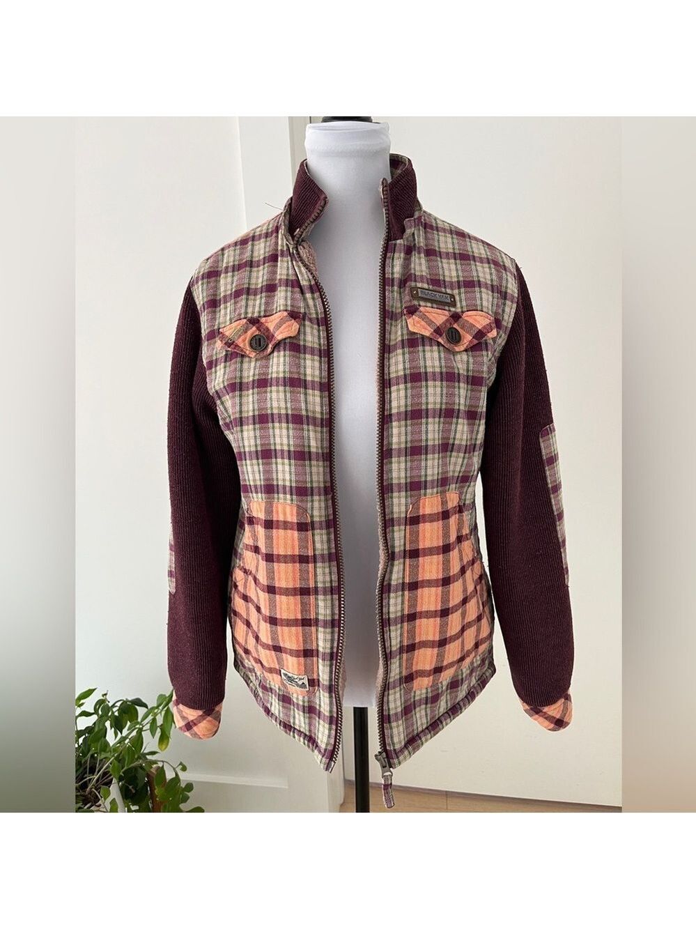 BLACK YAK Zip Front Flannel & Knit Exterior Fuzzy Cozy Fleece Interior Apres Ski - Picture 6 of 17